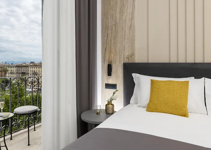 St Peter Twelve Panzió