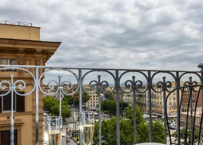 St Peter Twelve 4* Róma