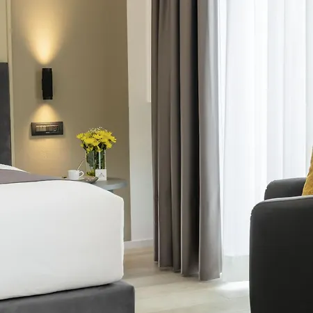 St Peter Twelve 4* Roma