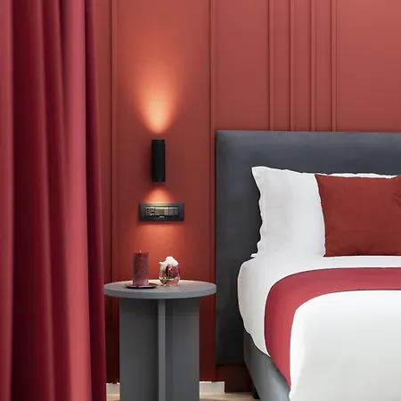 St Peter Twelve Bed & Breakfast Roma