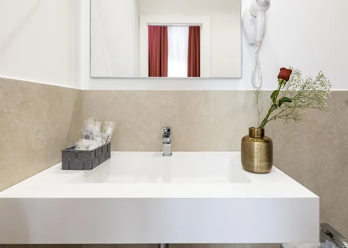 St Peter Twelve Bed & Breakfast