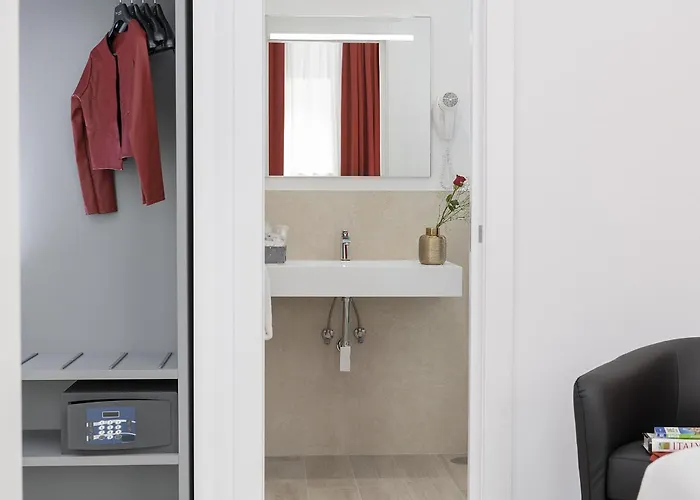 St Peter Twelve 4* ローマ