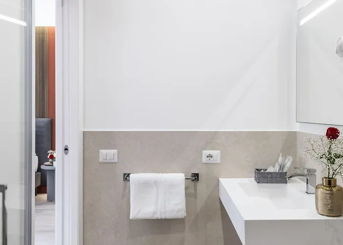 St Peter Twelve 4* Roma