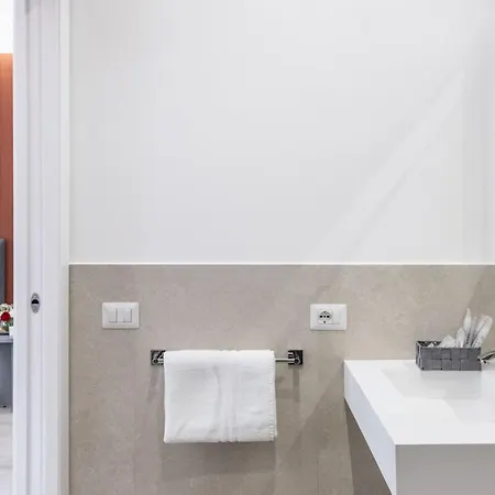 St Peter Twelve 4* Rome