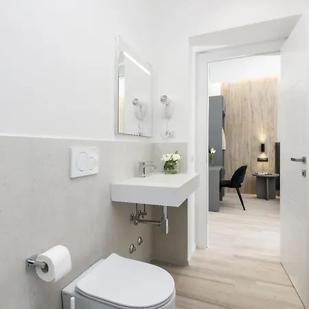 St Peter Twelve 4* Roma